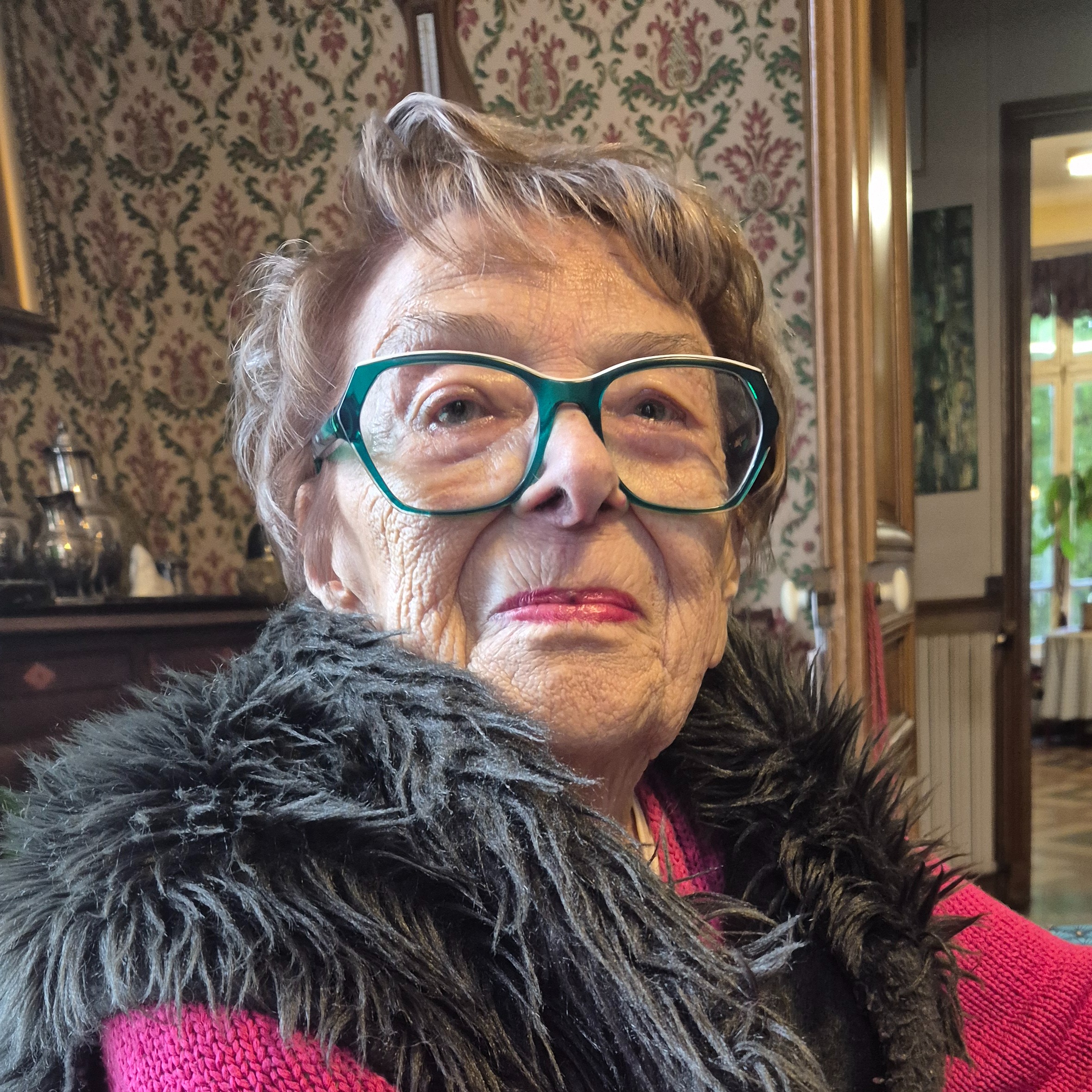 Photo de Madame Christiane, Marie-Josée BOUYSSOU